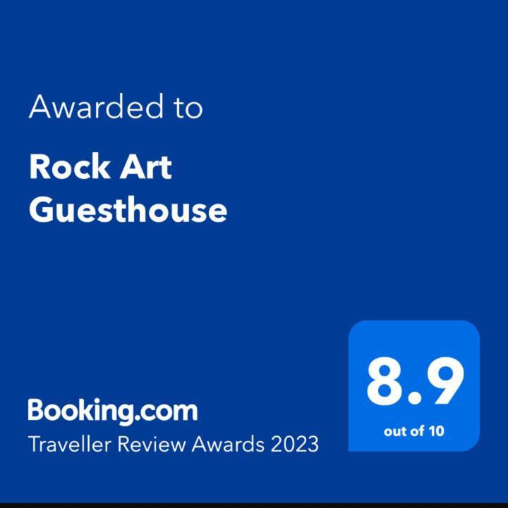 Rock Art Guesthouse วิตแบงก์ ภายนอก รูปภาพ